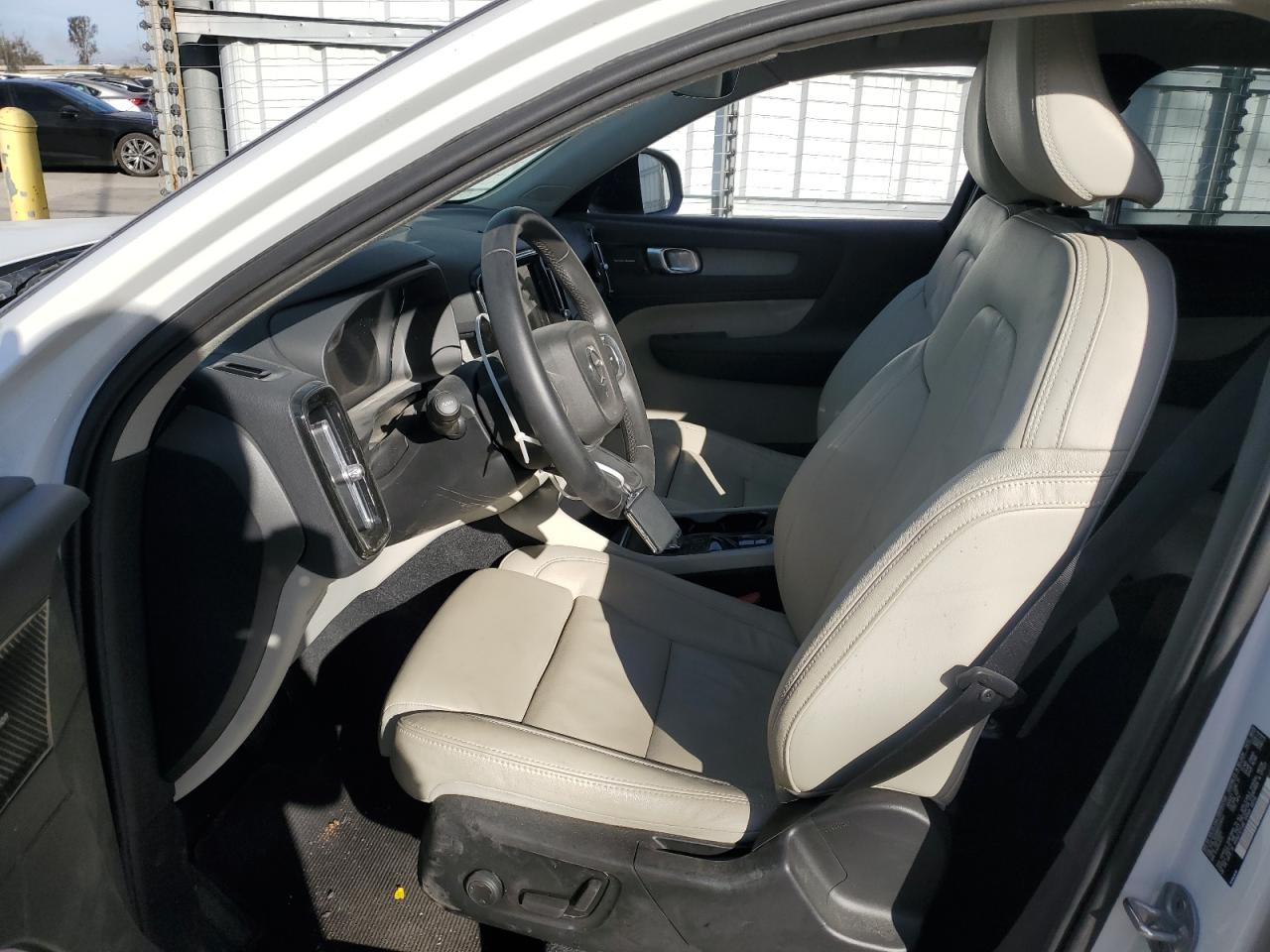 2024 Volvo Xc40 Ultimate VIN: YV4L12UM9R2229343 Lot: 87847045