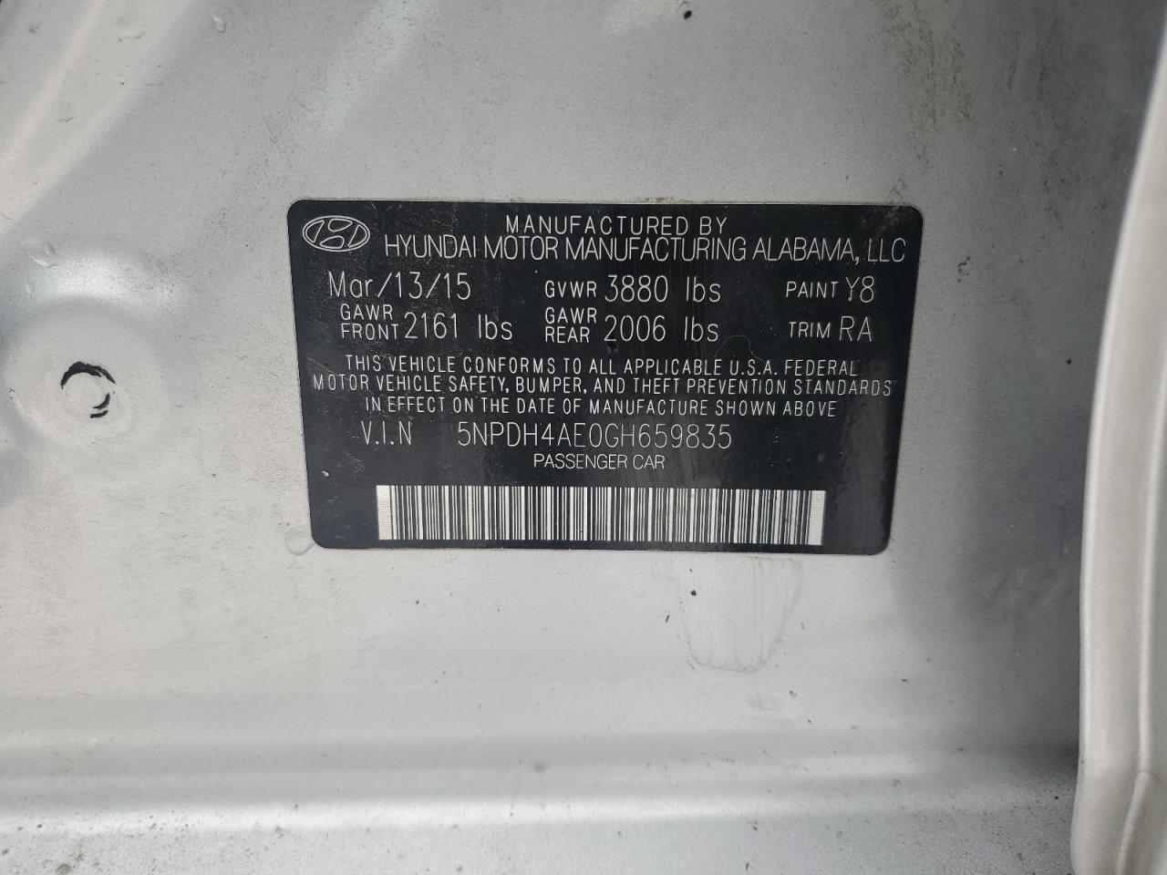 2016 Hyundai Elantra - Image 12