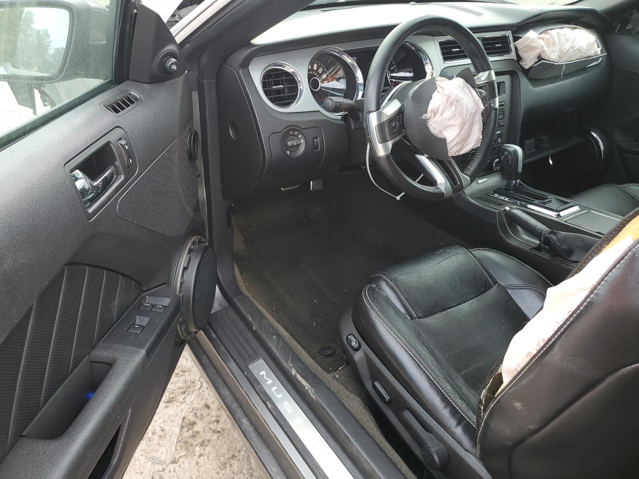 2014 Ford Mustang - Image 8