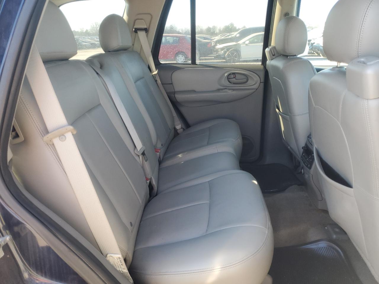 2008 Chevrolet TrailBlazer - Image 11