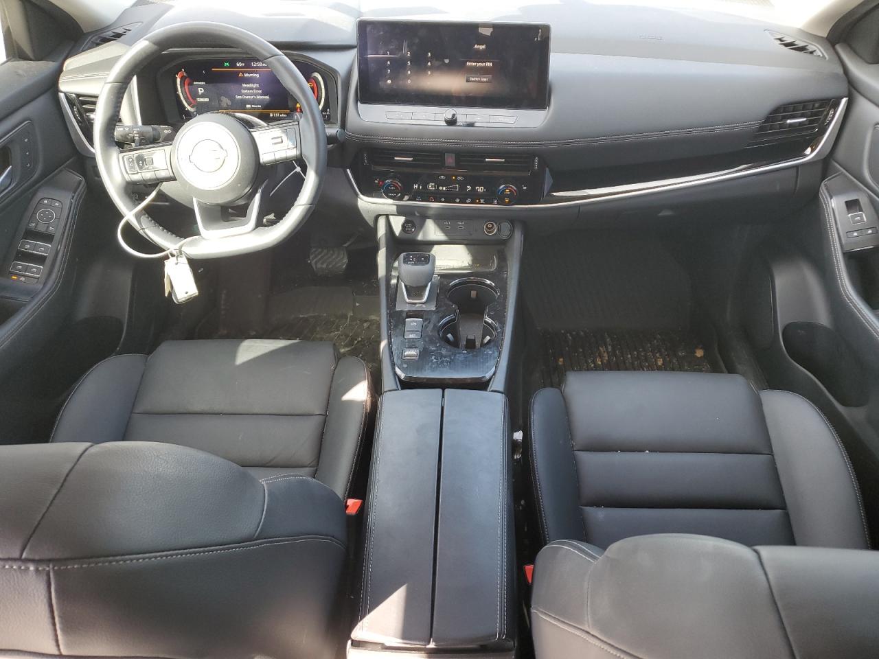2024 Nissan Rogue - Image 8