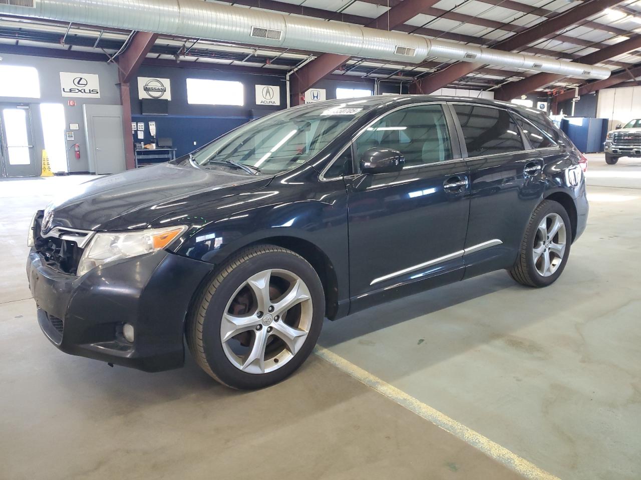 2010 Toyota Venza - Image 1