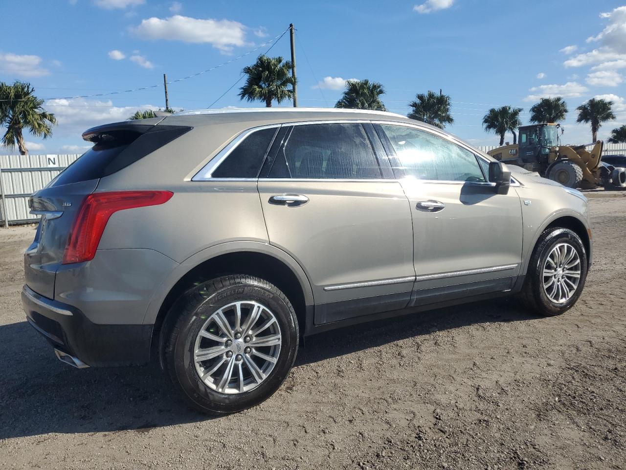 2019 Cadillac XT5 - Image 3