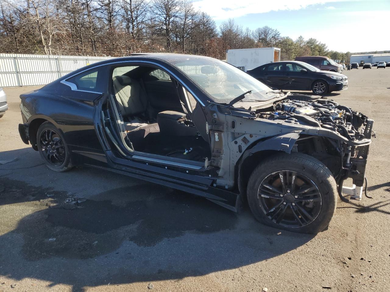 2017 Infiniti Q60 - Image 4