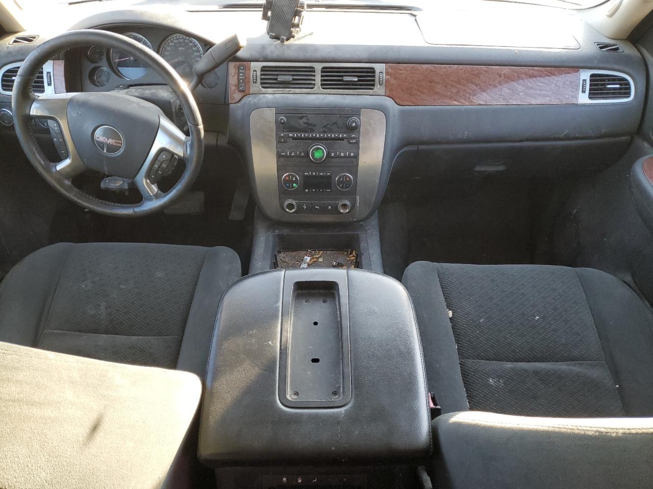 2007 GMC Yukon - Image 8