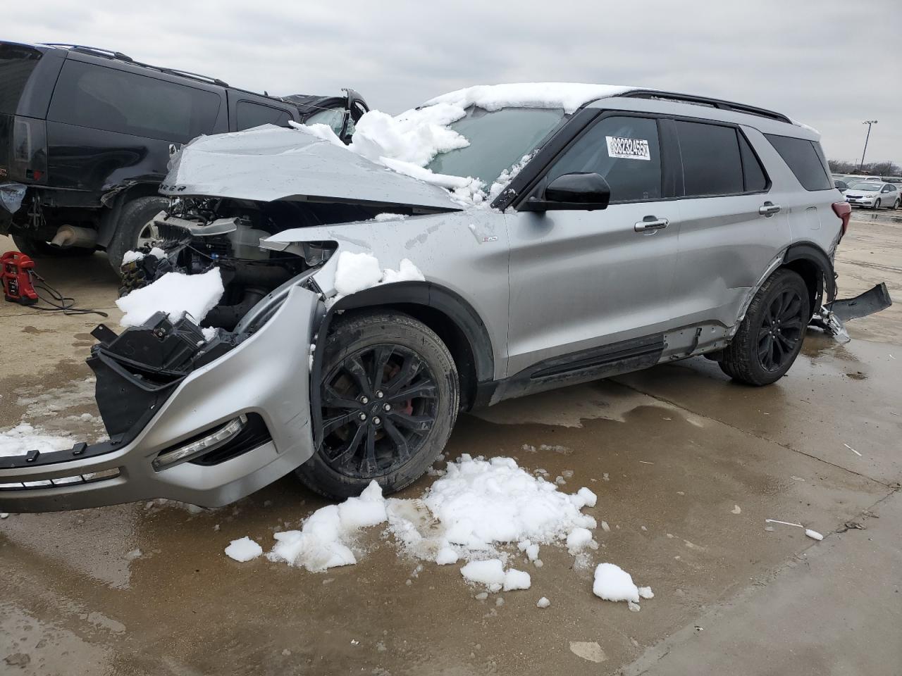 2022 Ford Explorer - Image 1