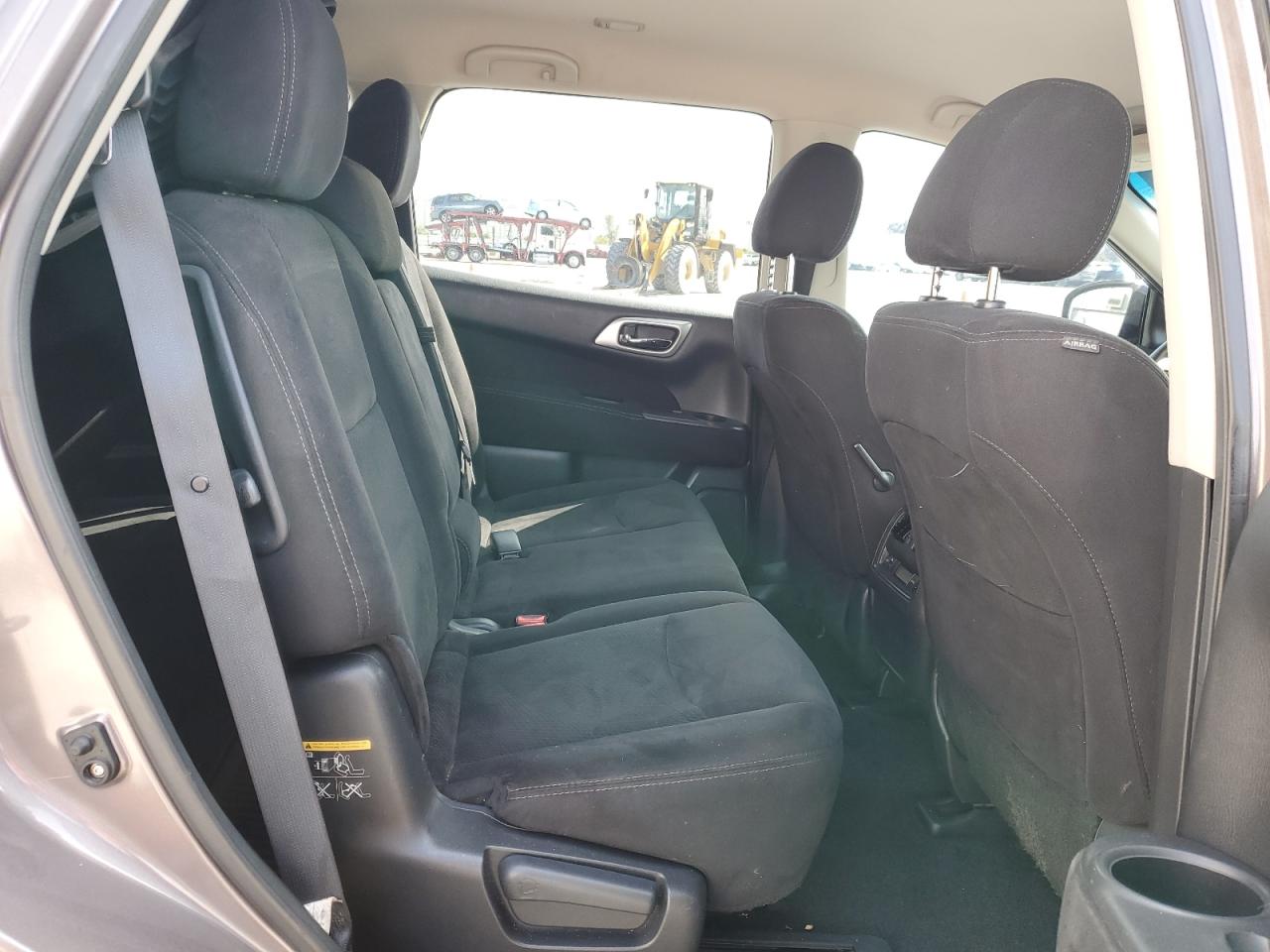 2014 Nissan Pathfinder - Image 11