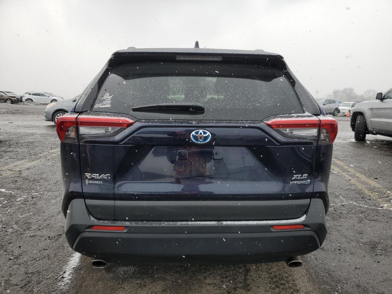 2024 Toyota RAV 4 - Image 6