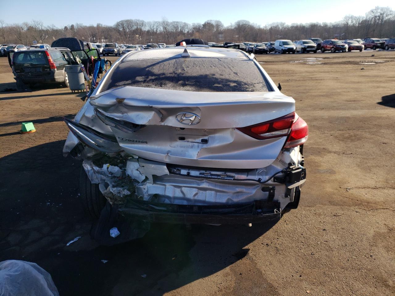 2018 Hyundai Elantra - Image 6