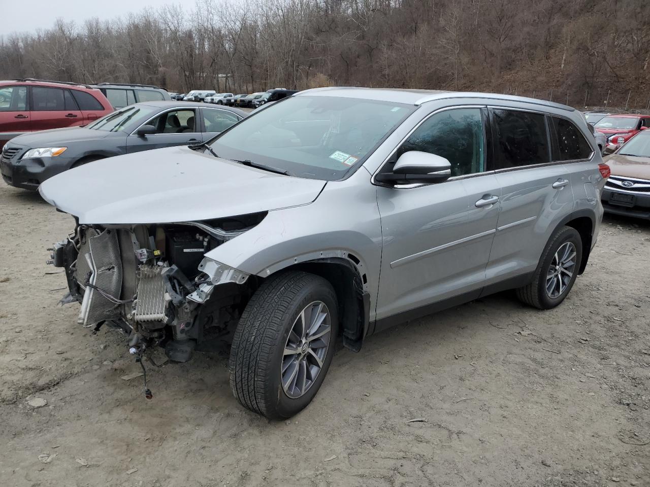 5TDJZRFH6KS589535 2019 TOYOTA HIGHLANDER - Image 1