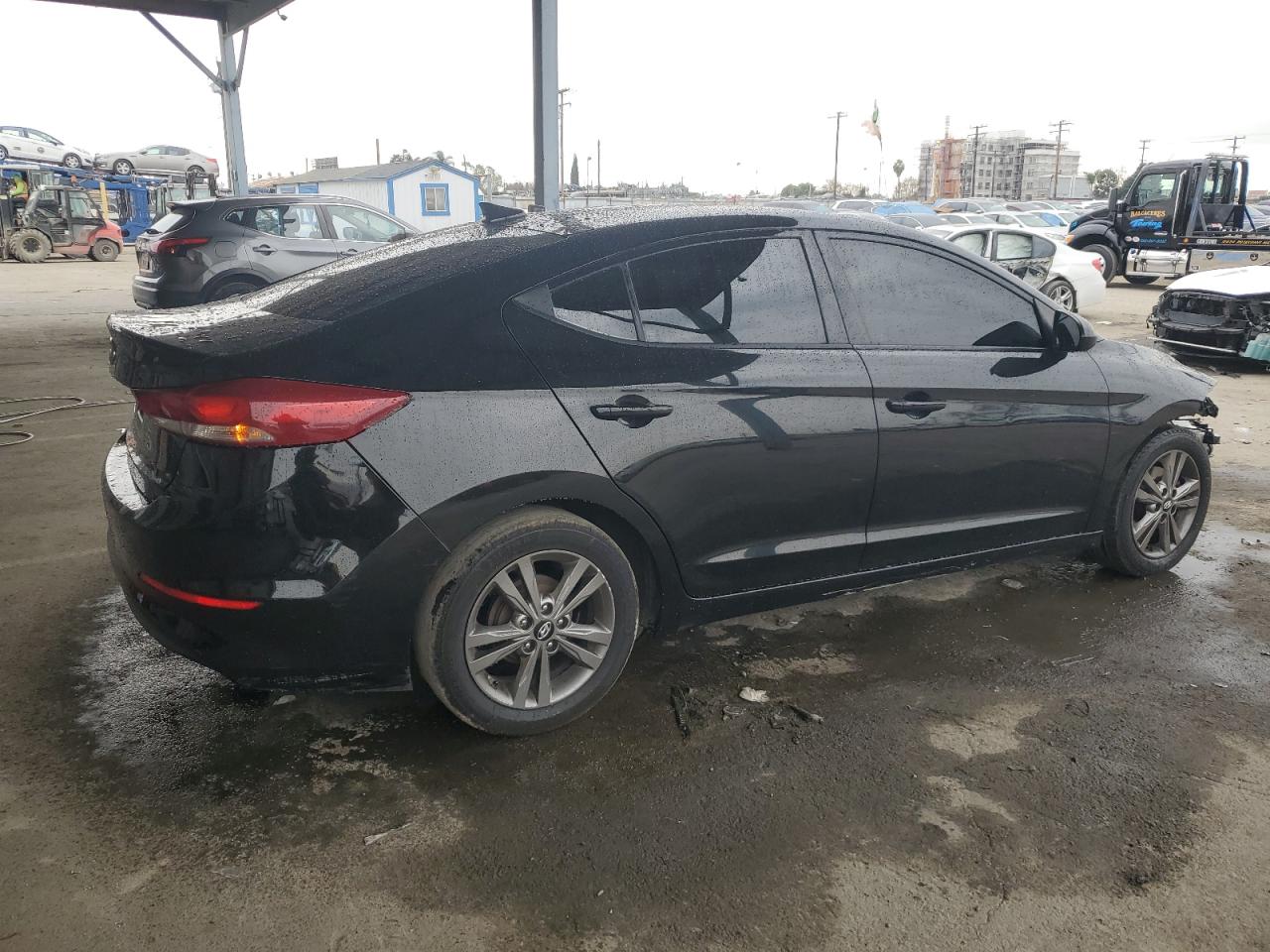 2017 Hyundai Elantra - Image 3