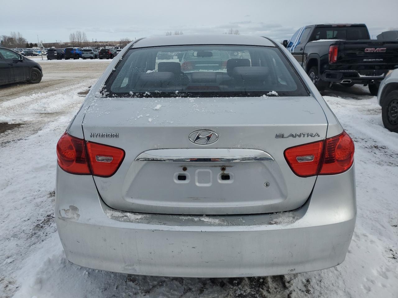 2010 Hyundai Elantra - Image 6
