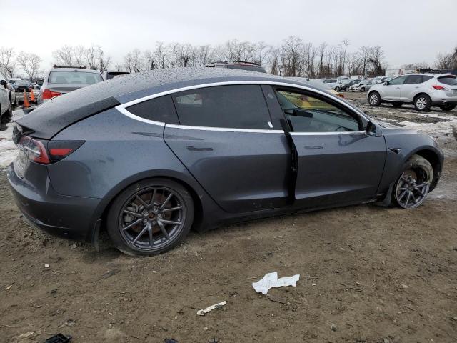  TESLA MODEL 3 2020 Серый