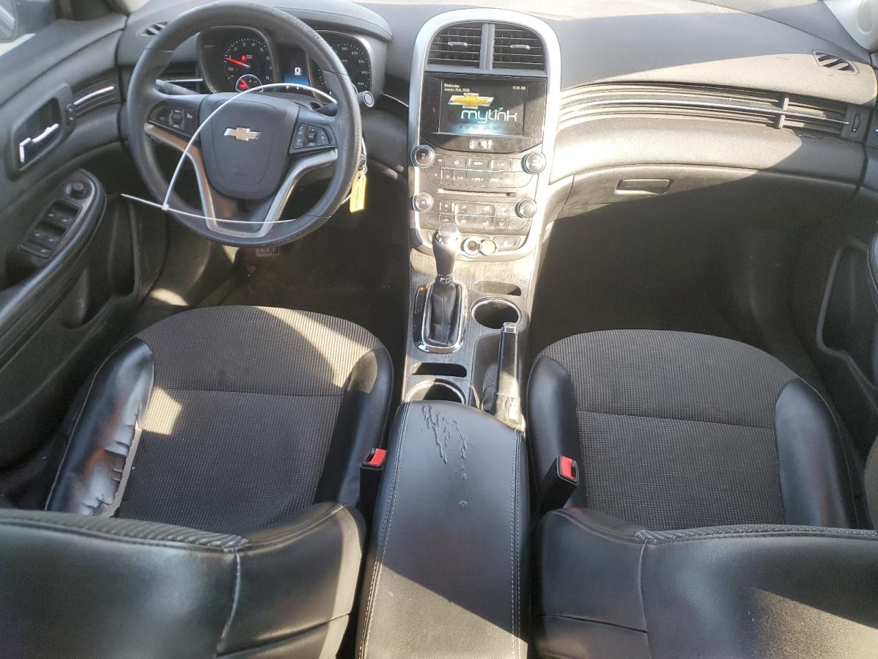 2016 Chevrolet Malibu - Image 8