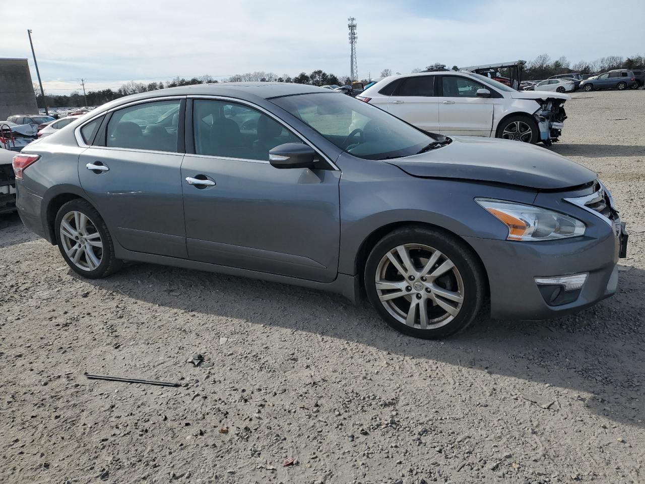 2014 Nissan Altima - Image 4