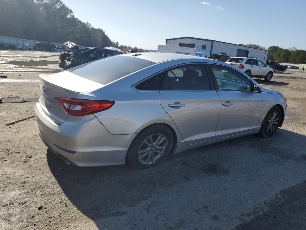 2016 Hyundai Sonata - Image 3
