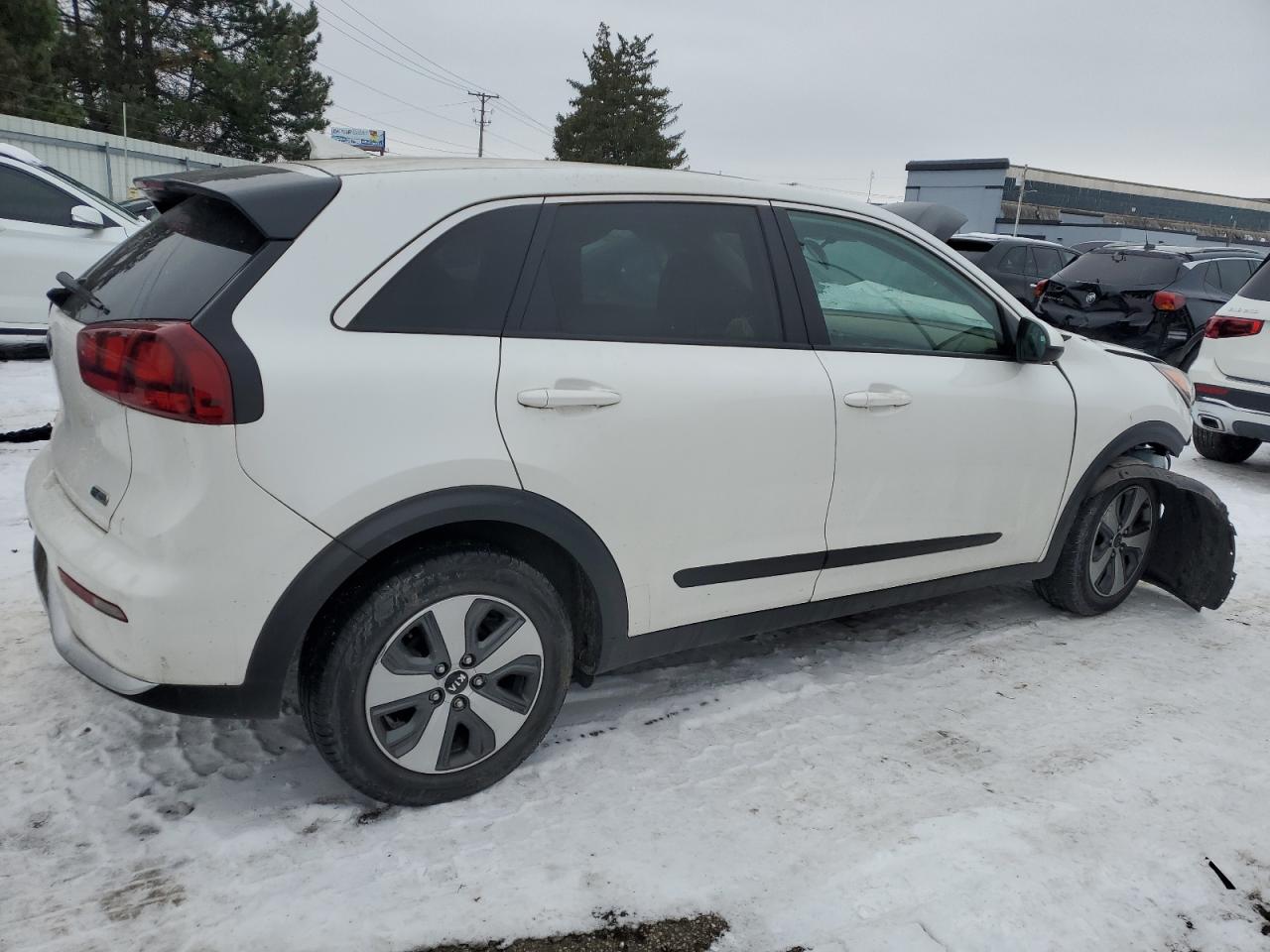2017 Kia Niro - Image 3