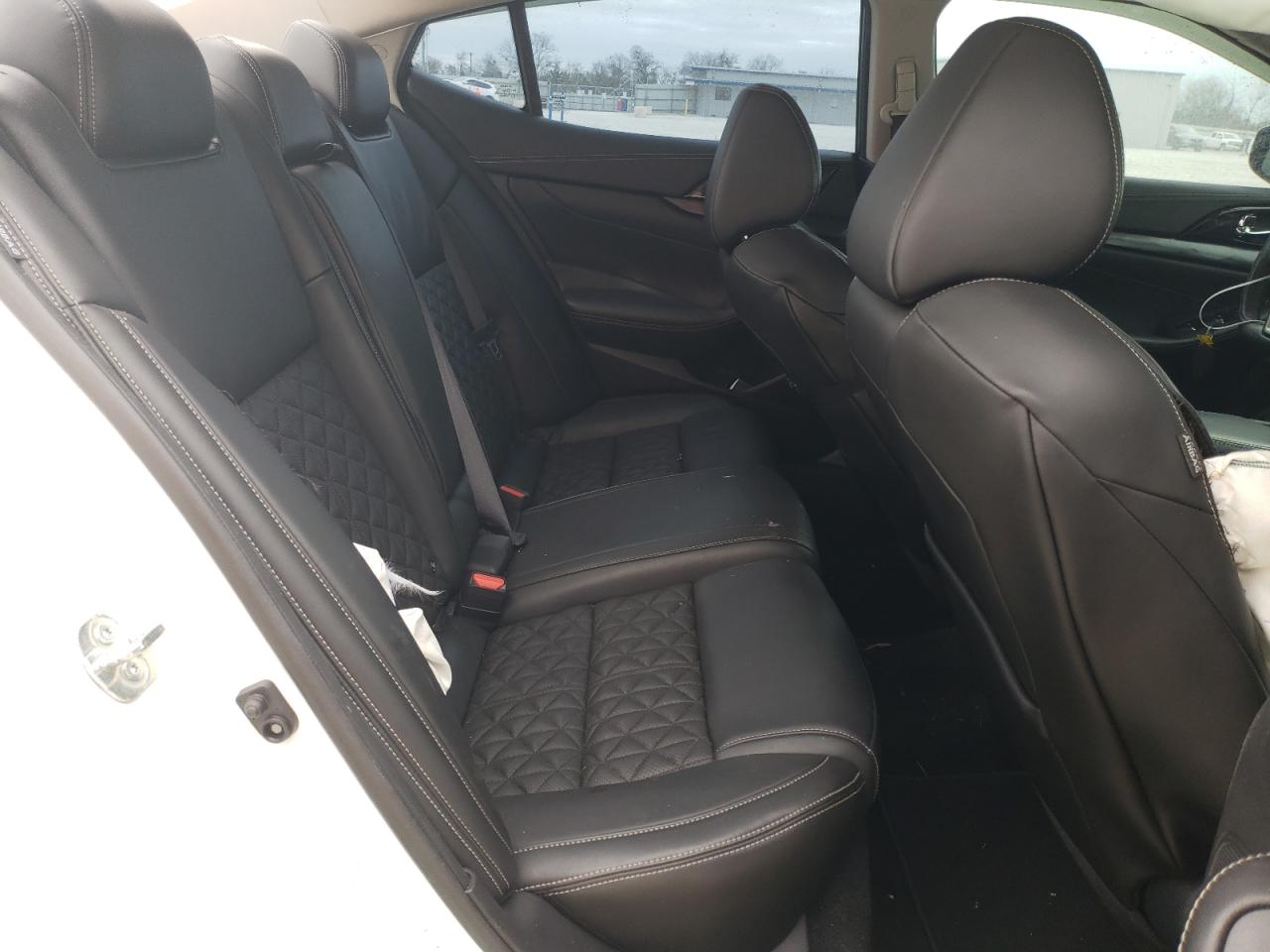 2019 Nissan Maxima - Image 10