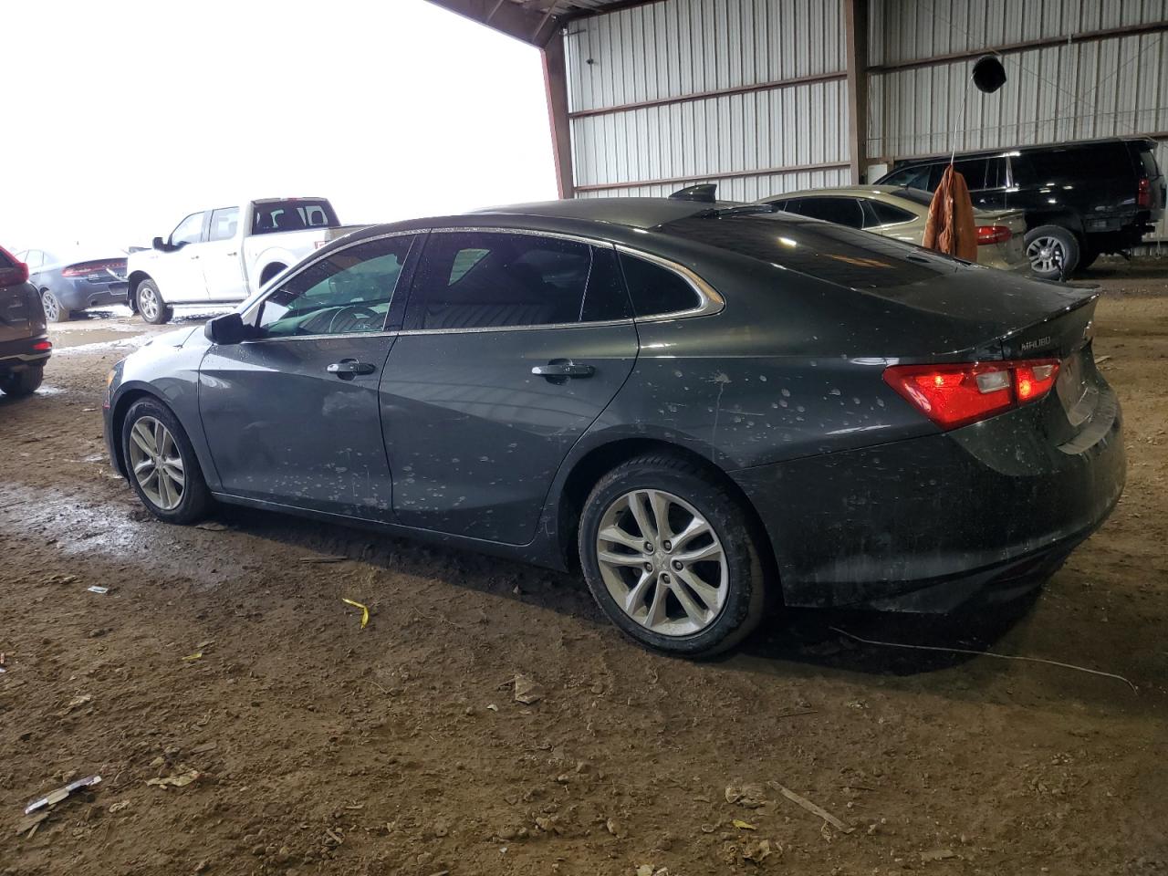 2016 Chevrolet Malibu - Image 2