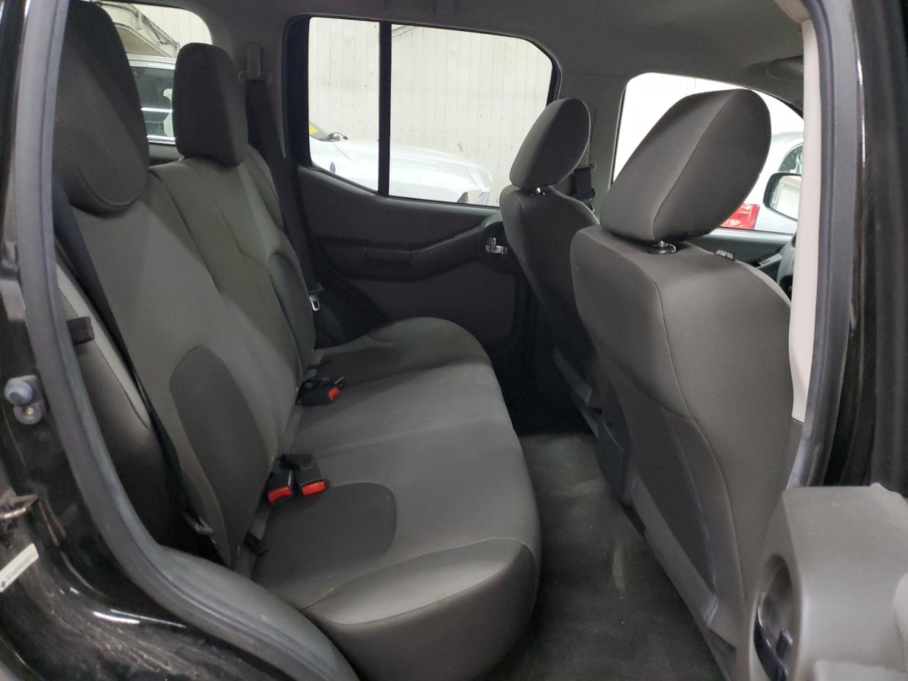 2013 Nissan XTerra - Image 11