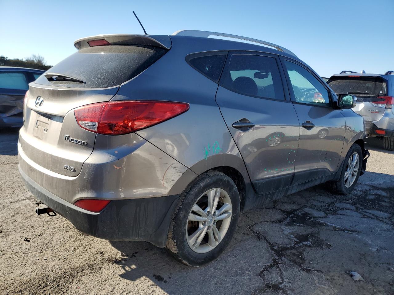 2012 Hyundai Tucson - Image 3