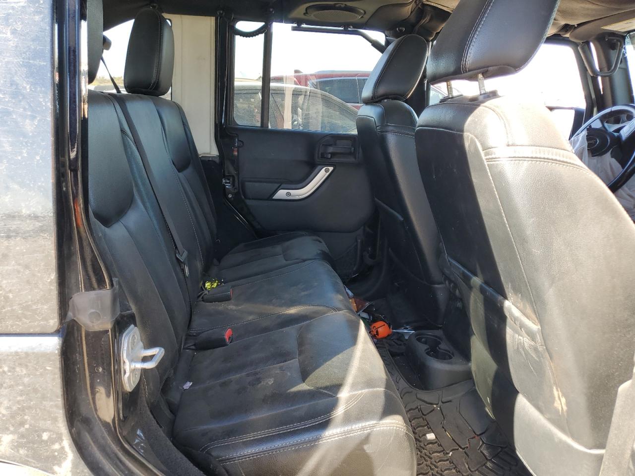 2013 Jeep Wrangler - Image 11