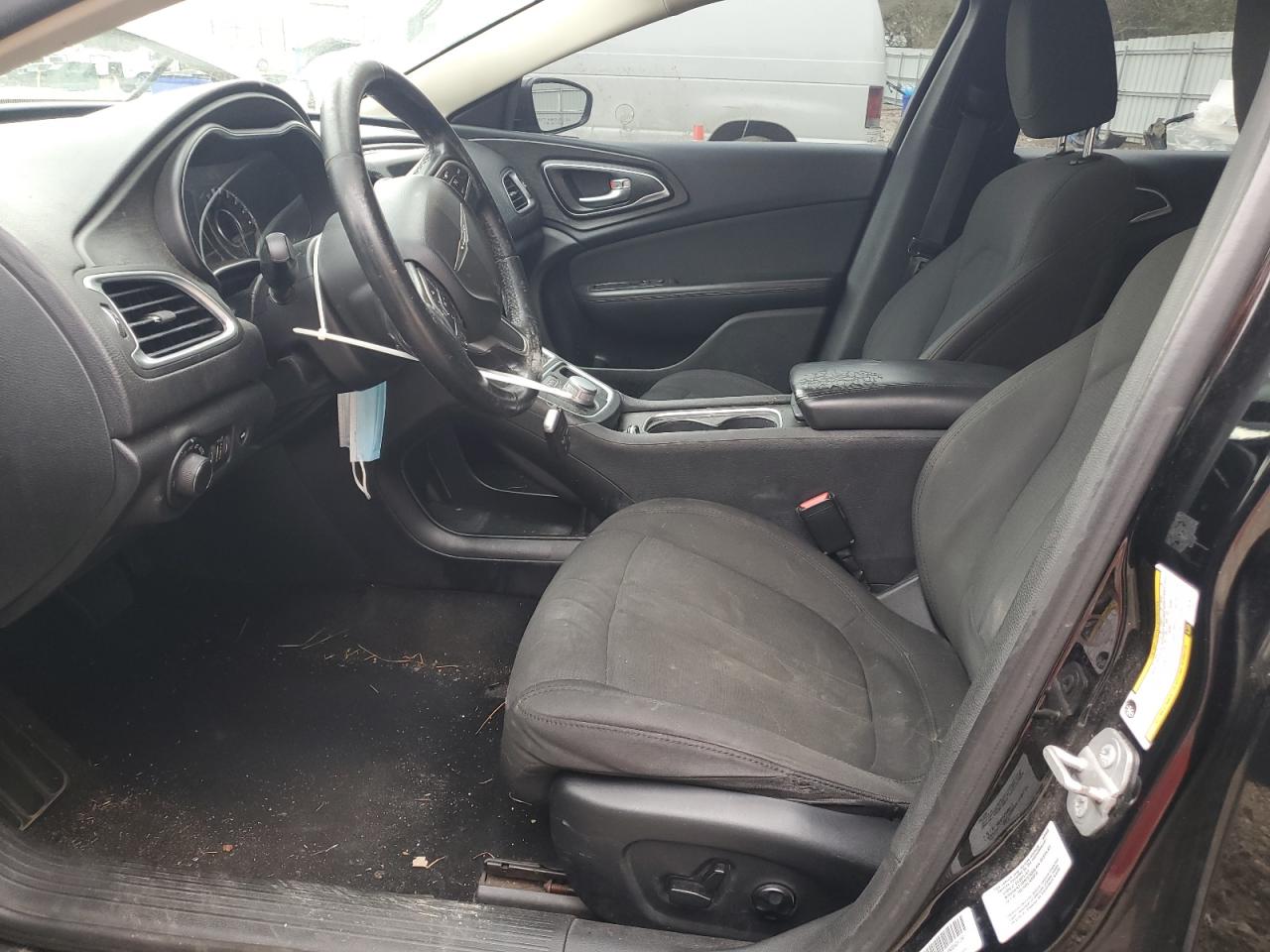 2016 Chrysler 200 - Image 7