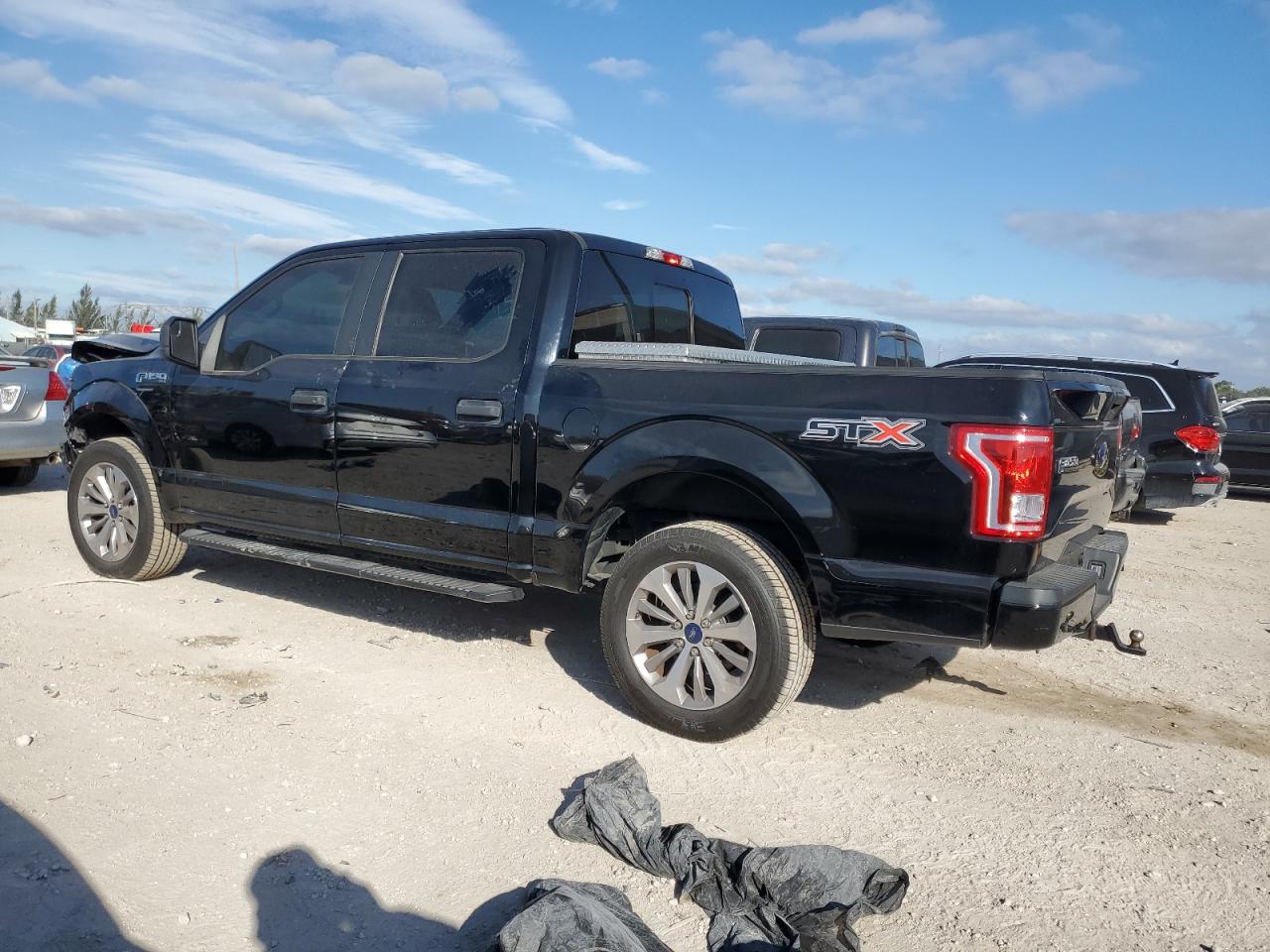 VIN 1FTEW1CF5HFB18290 2017 FORD F-150 no.2