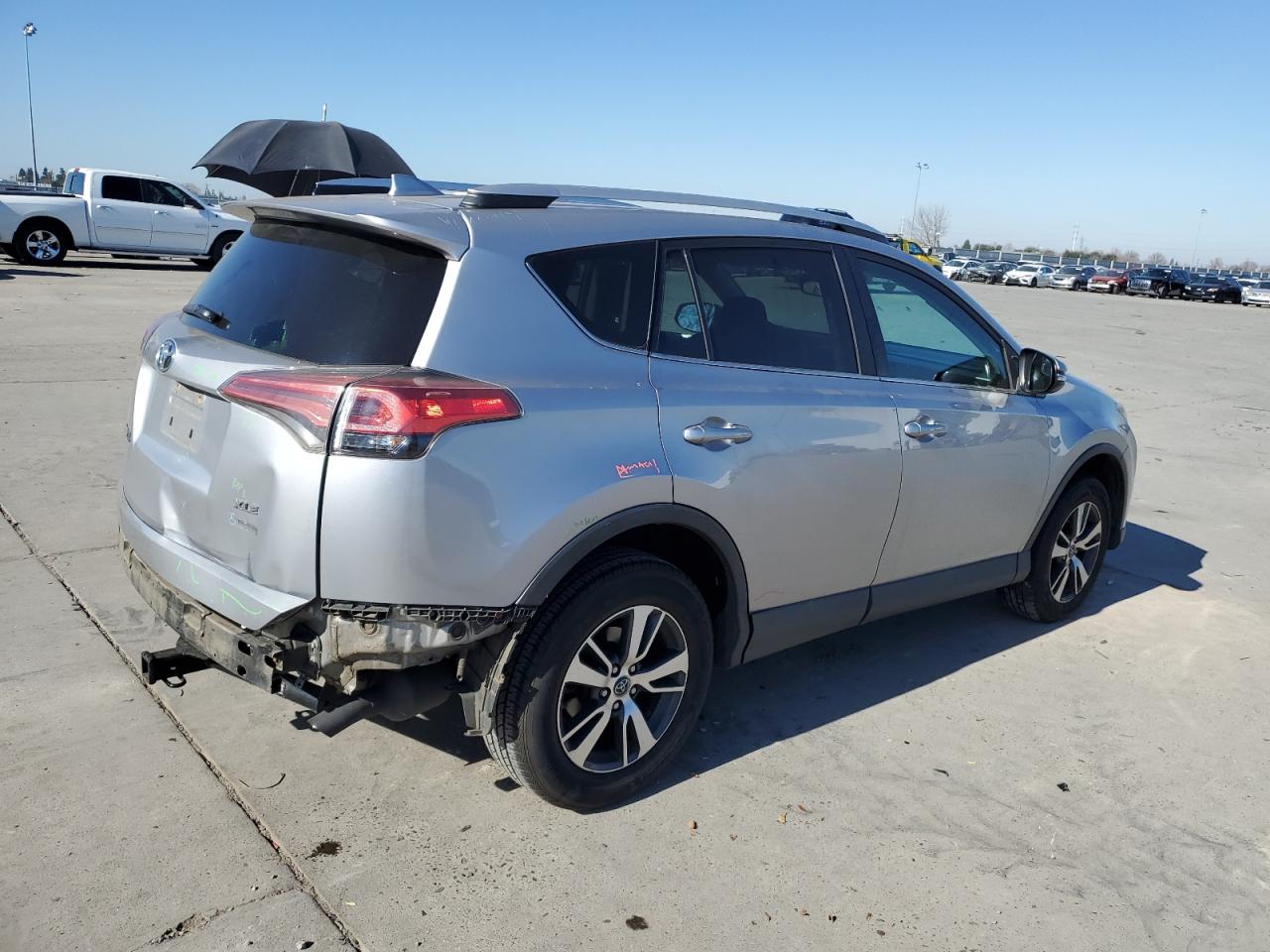 2016 Toyota RAV 4 - Image 3