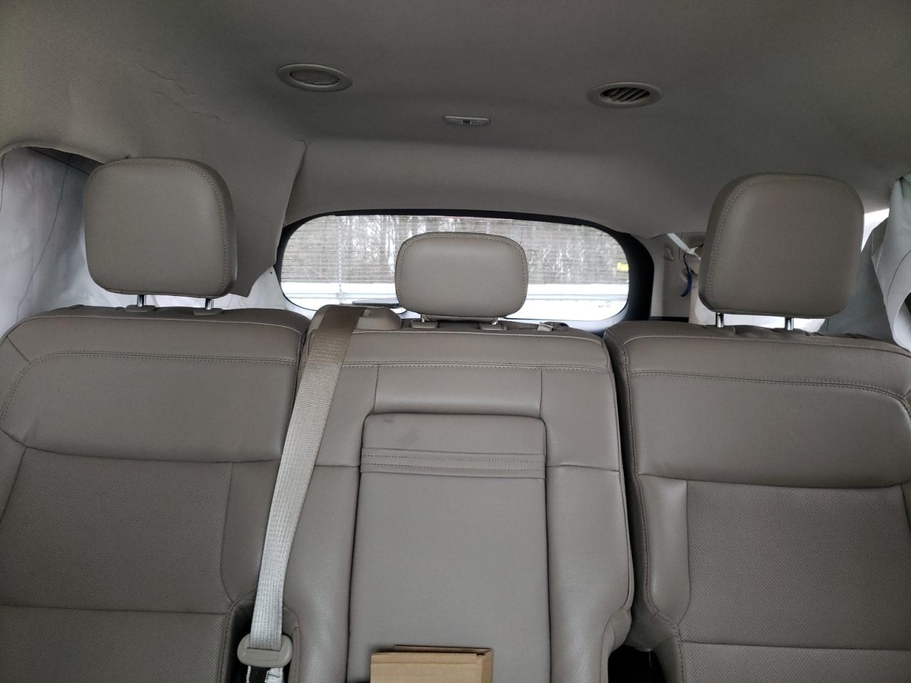 2021 Ford Explorer - Image 10