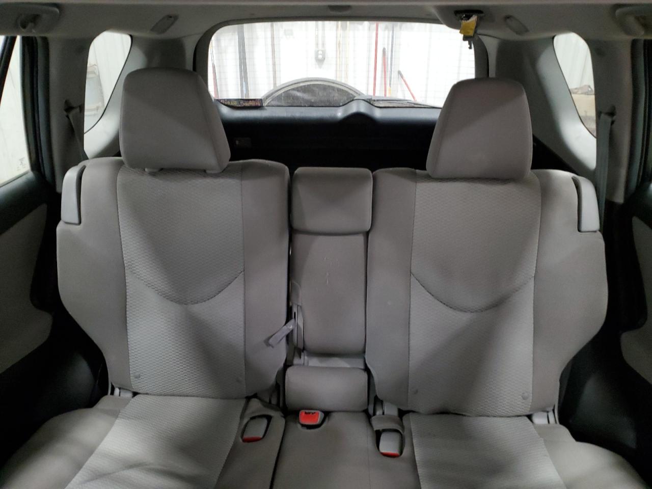 2012 Toyota RAV 4 - Image 10