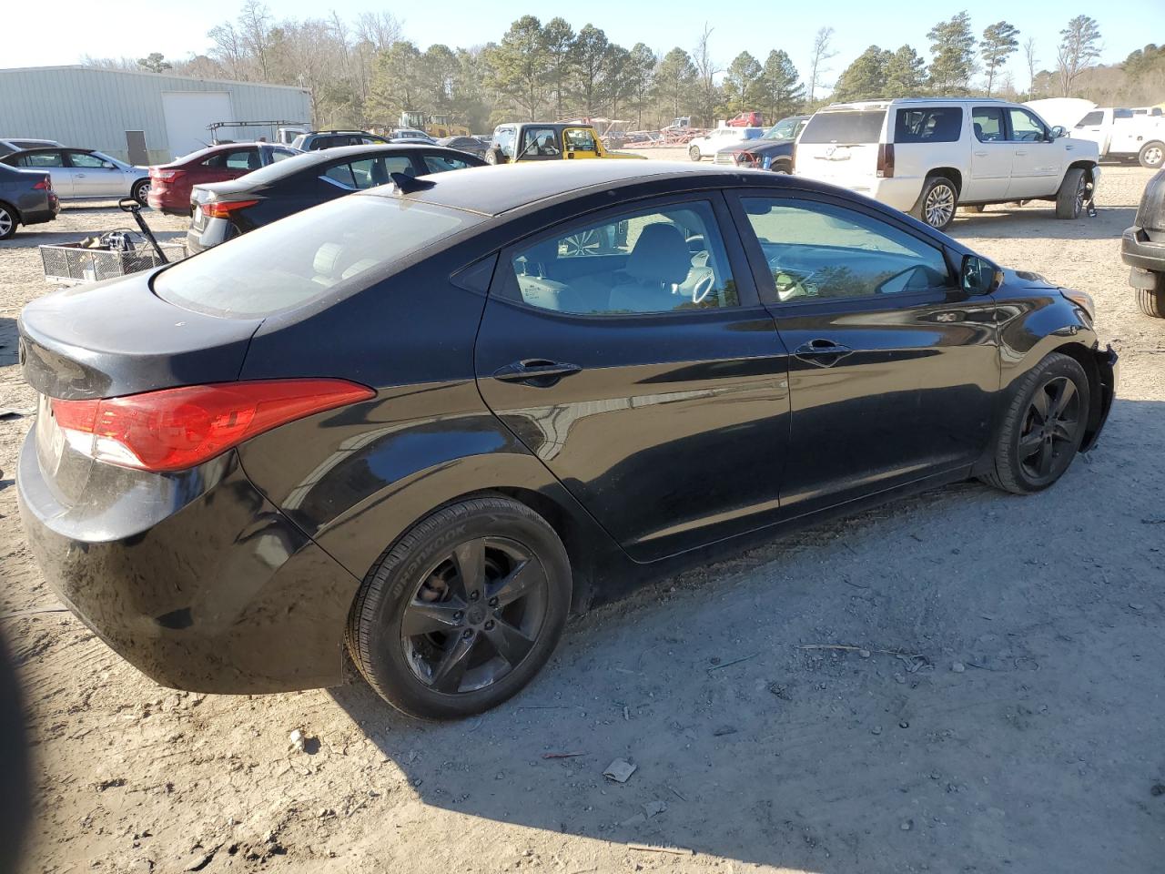 2012 Hyundai Elantra - Image 3