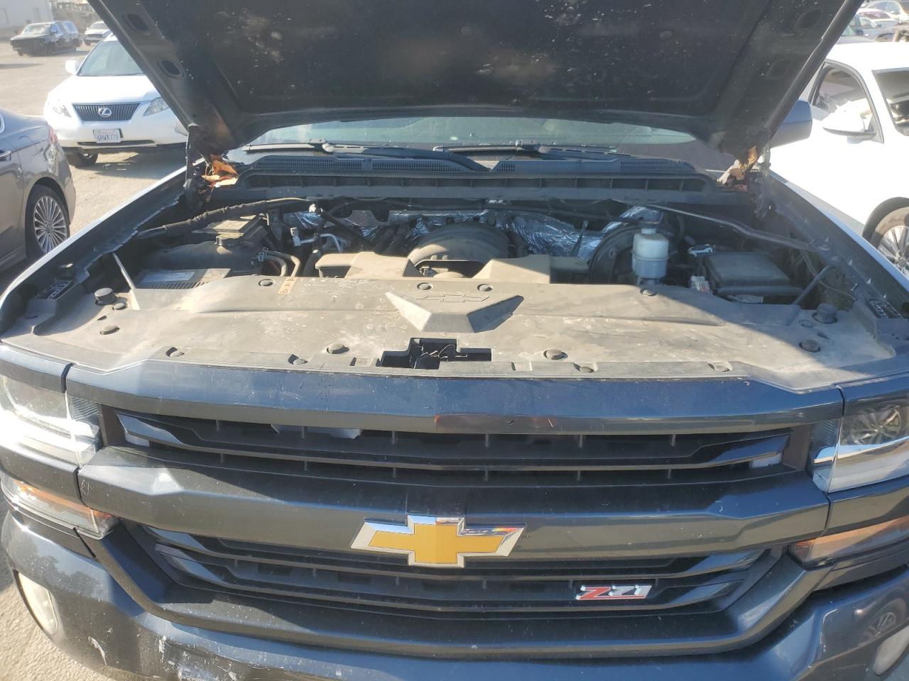 2017 Chevrolet Silverado - Image 11