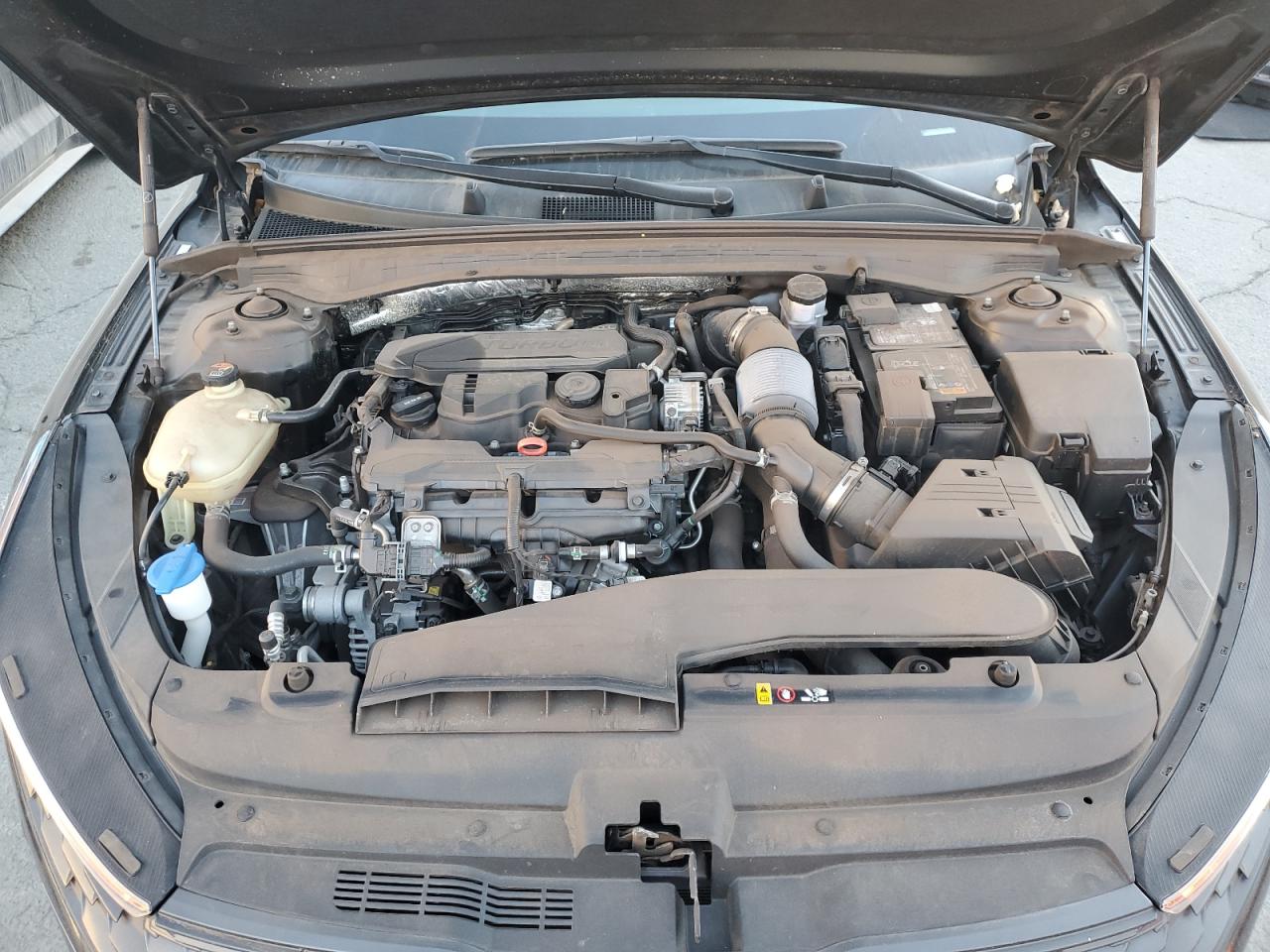 2022 Kia K5 - Image 11