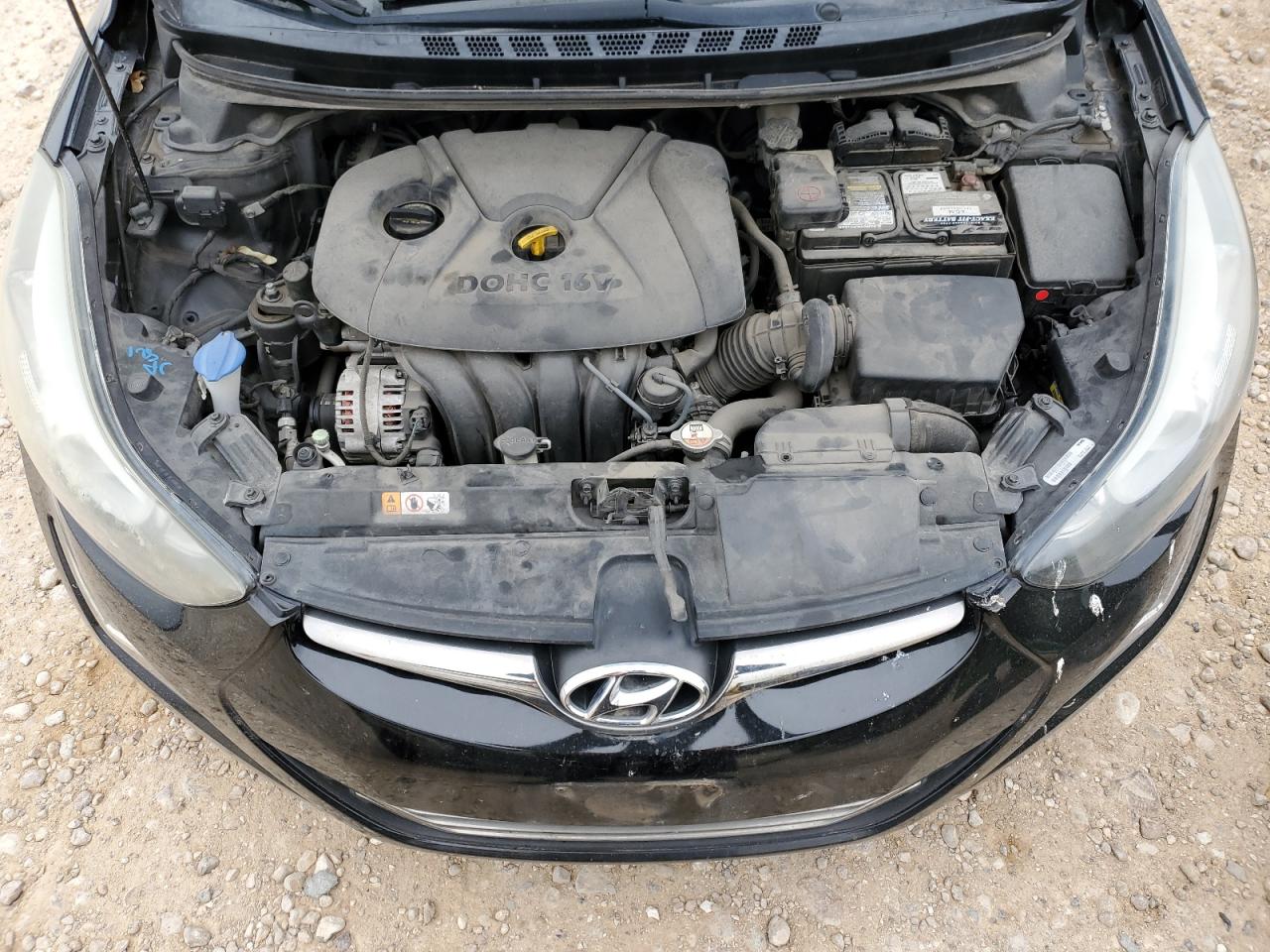 2015 Hyundai Elantra - Image 11