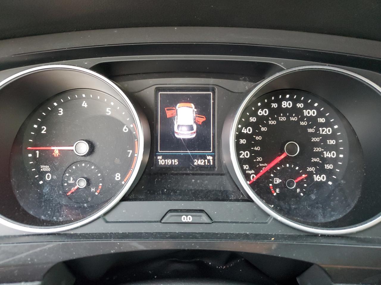 2020 Volkswagen Tiguan - Image 9