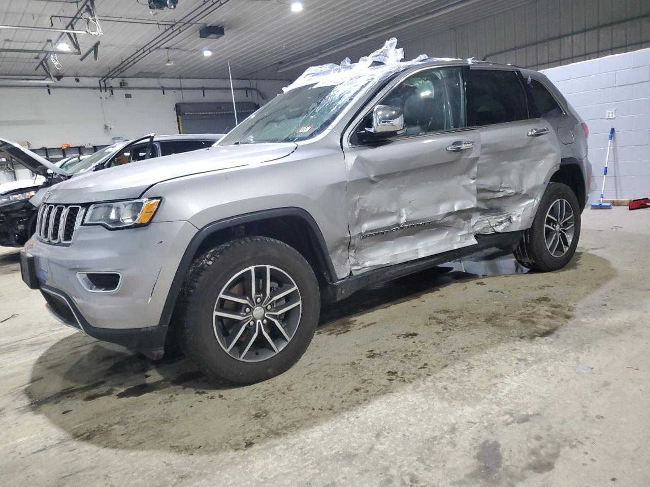 2018 Jeep Grand Cherokee - Image 1