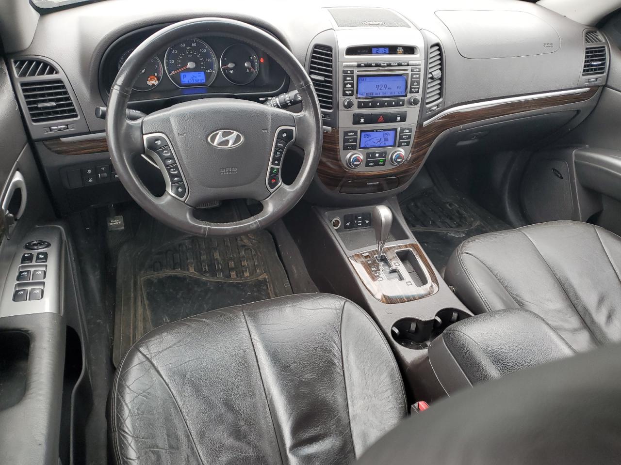 2011 Hyundai Santa Fe - Image 8