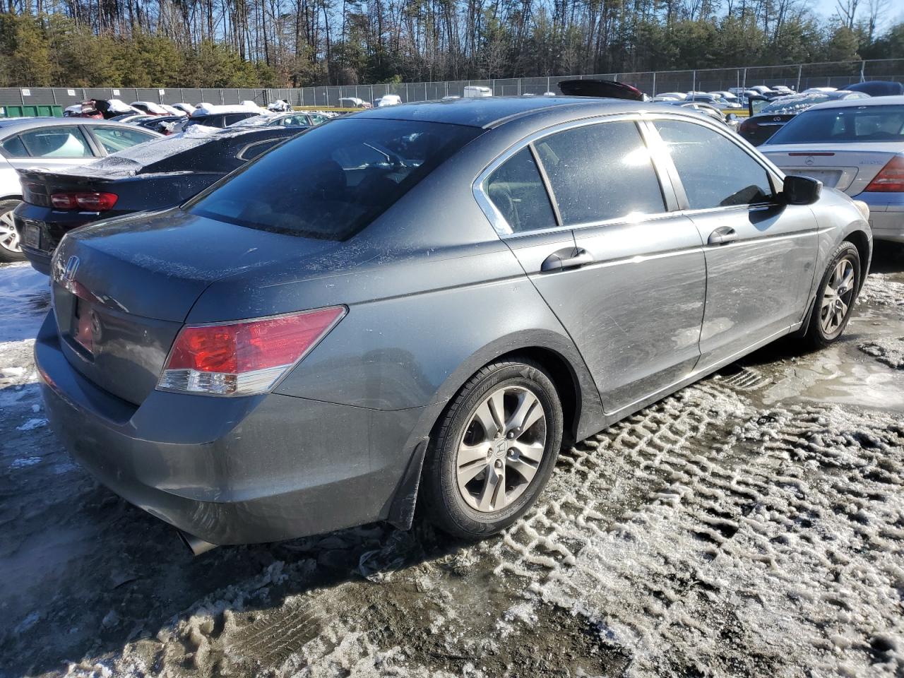 2010 Honda Accord - Image 3