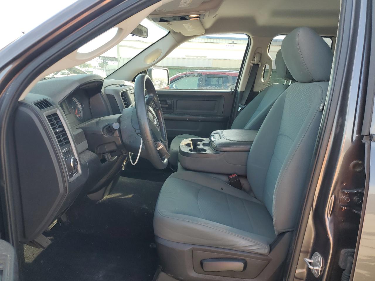 2018 RAM 1500 - Image 7