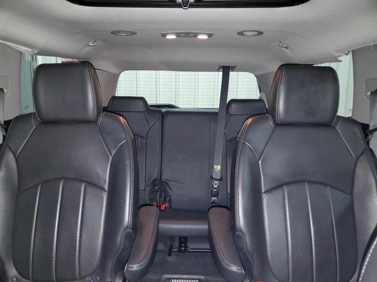 2016 GMC Acadia - Image 10
