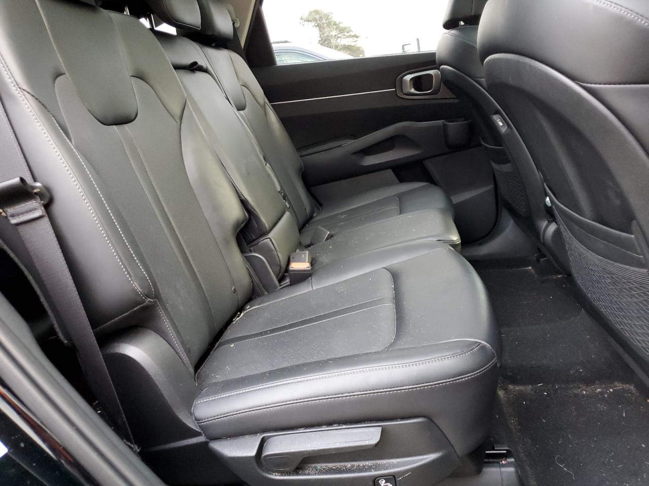 2023 Kia Sorento - Image 11