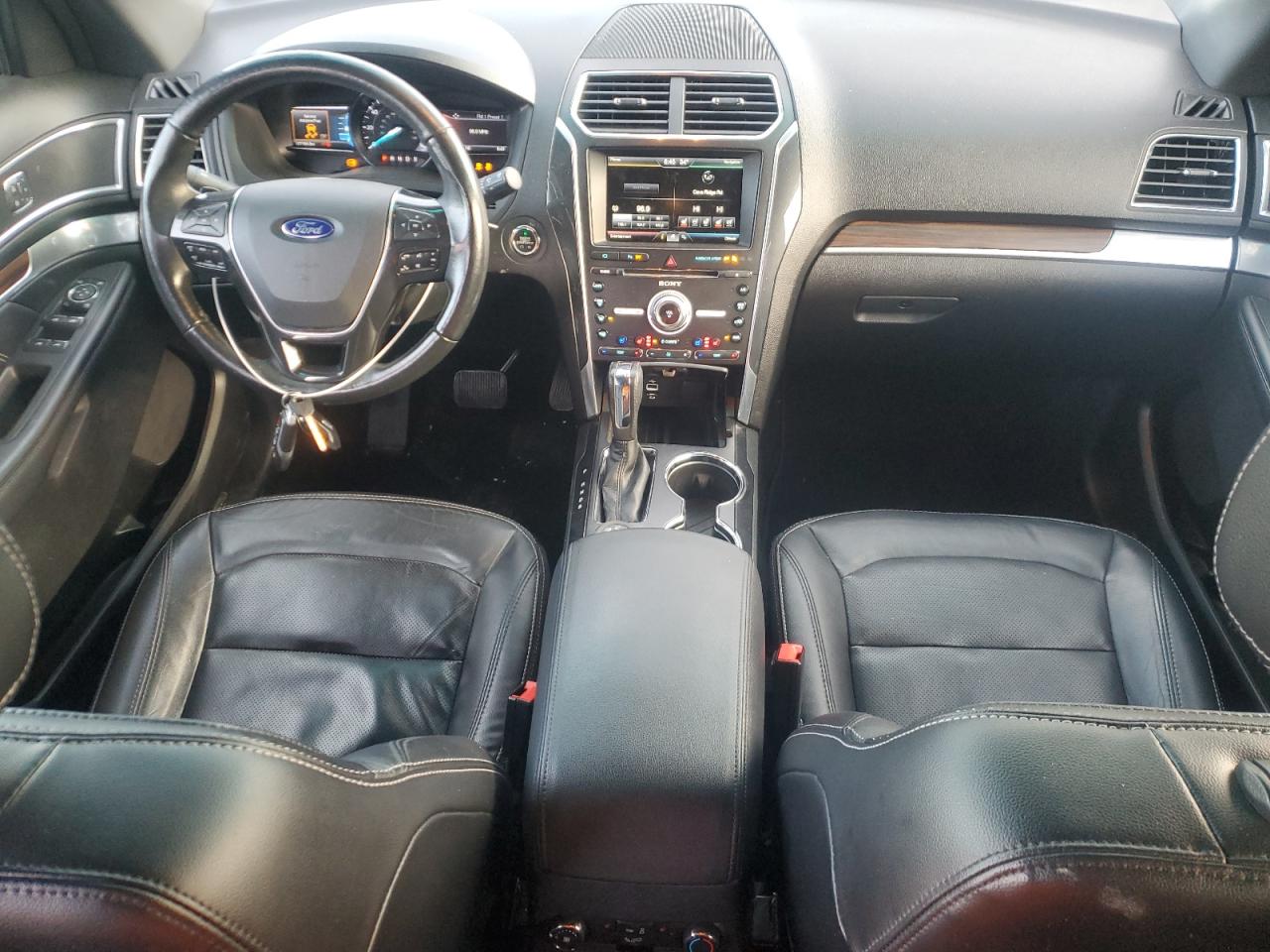 2016 Ford Explorer - Image 8