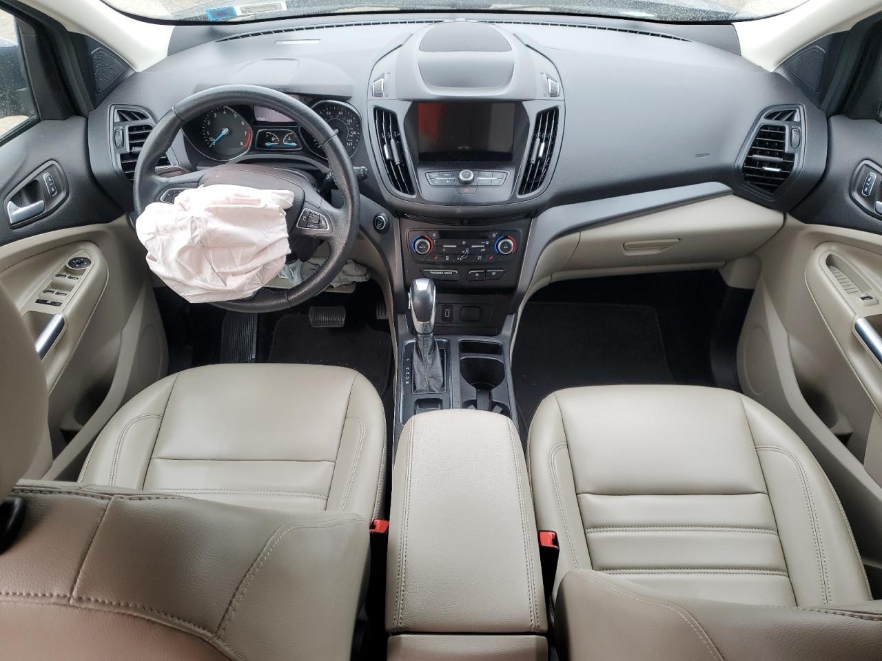 2019 Ford Escape - Image 8