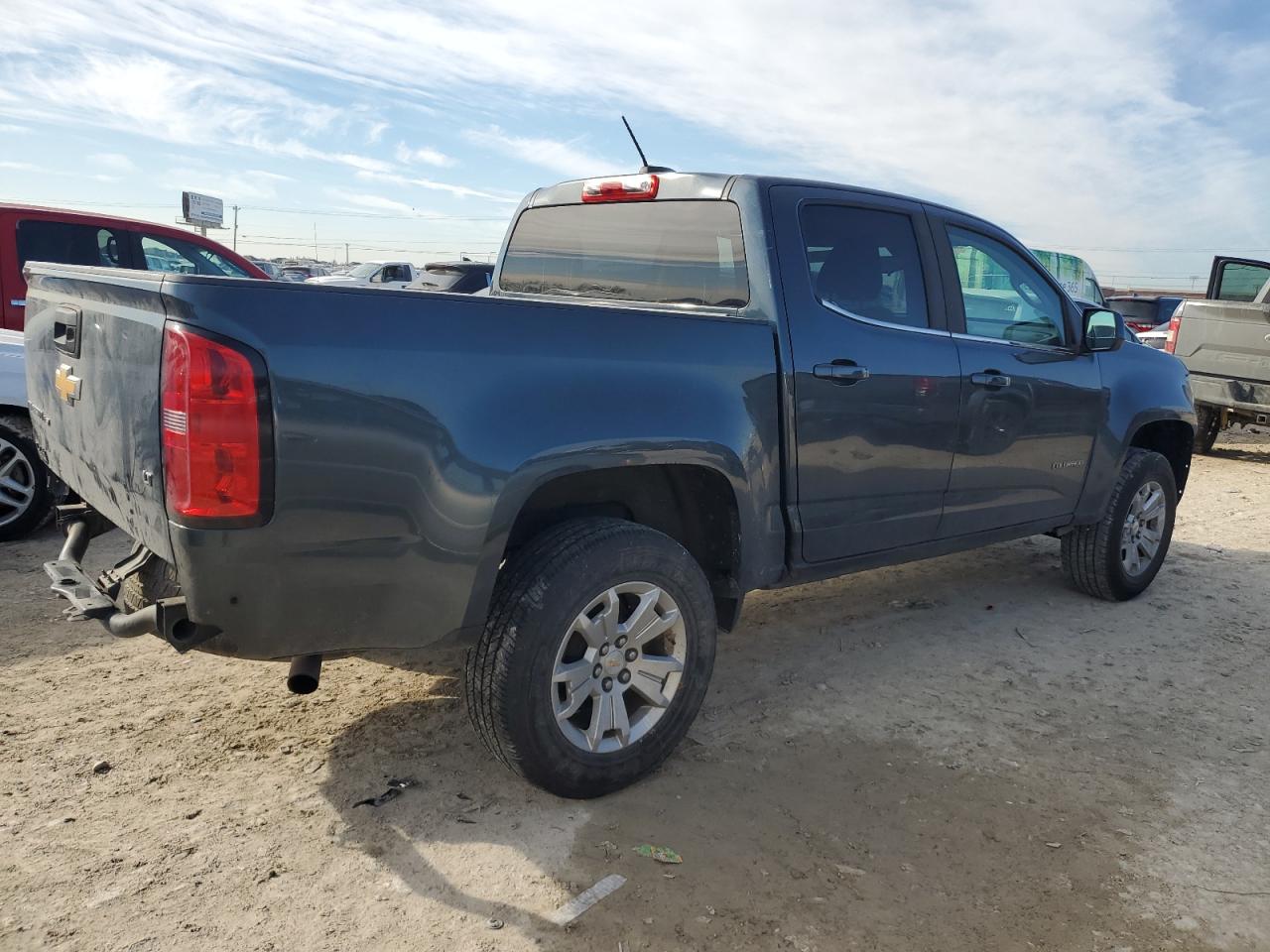 2019 Chevrolet Colorado - Image 3