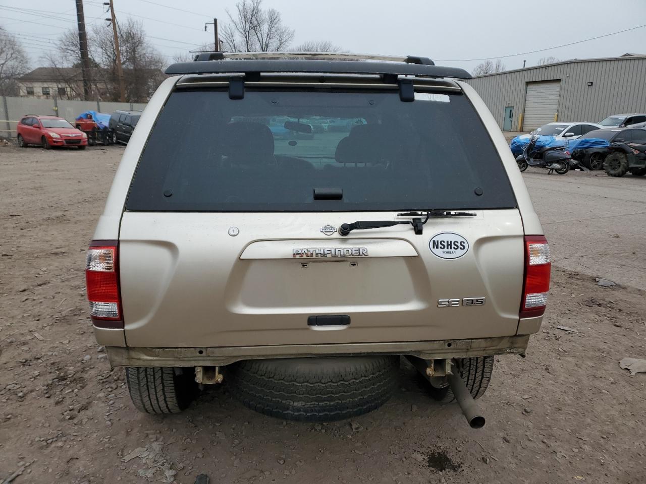 2001 Nissan Pathfinder - Image 6