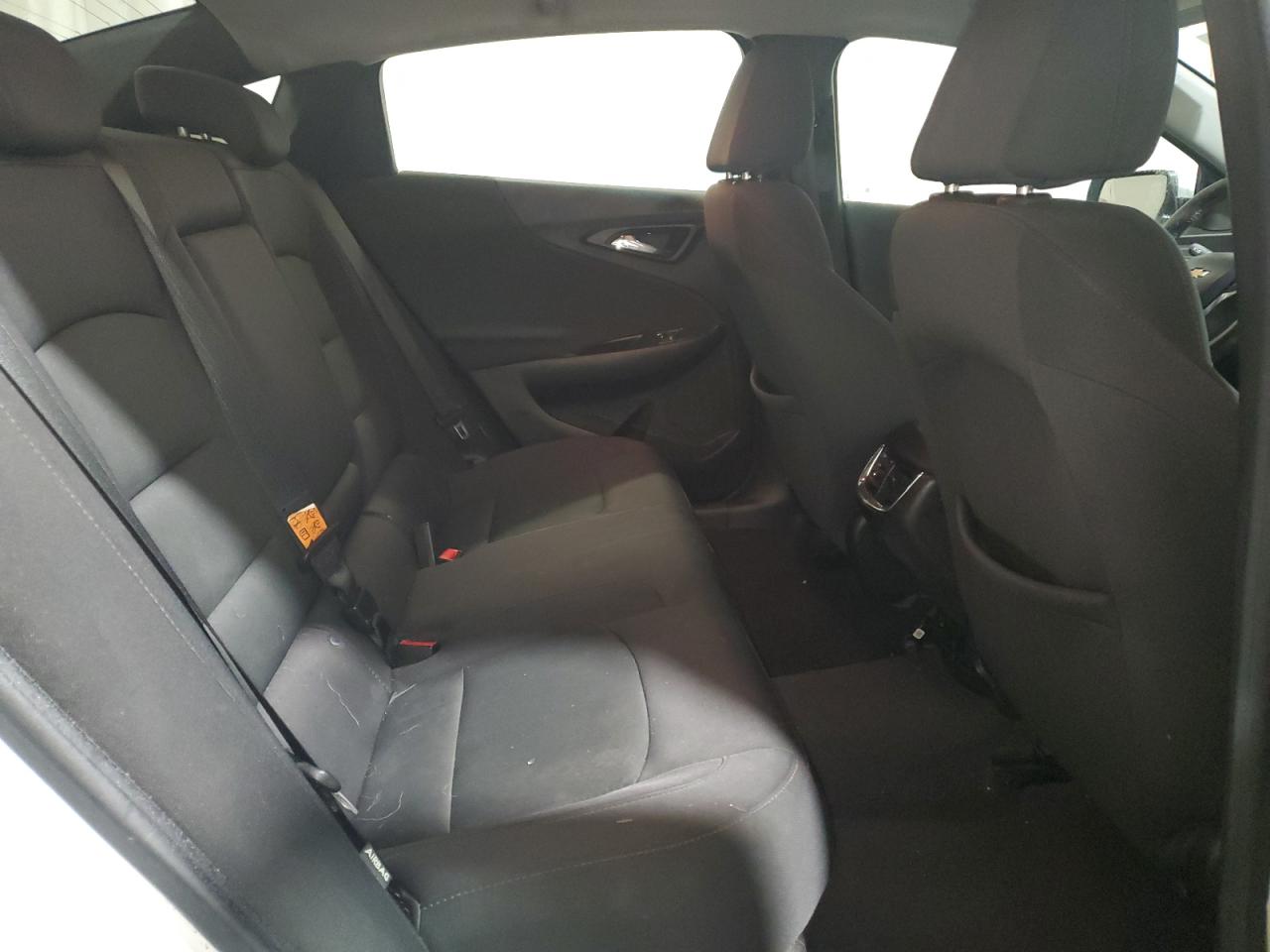 2017 Chevrolet Malibu - Image 10