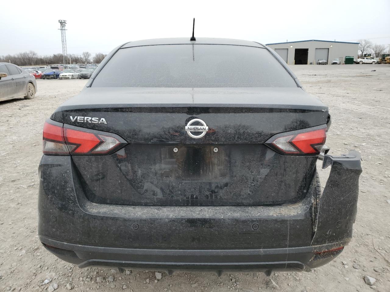 2021 Nissan Versa - Image 6