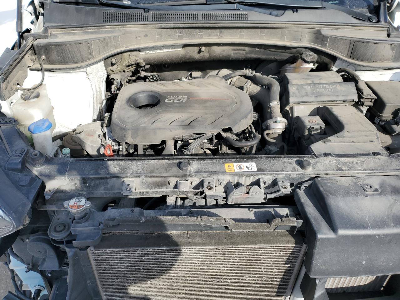 2018 Hyundai Santa Fe - Image 12