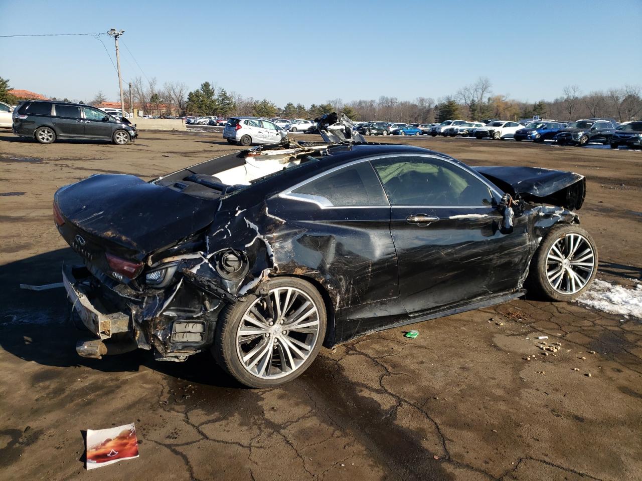 2018 Infiniti Q60 - Image 3